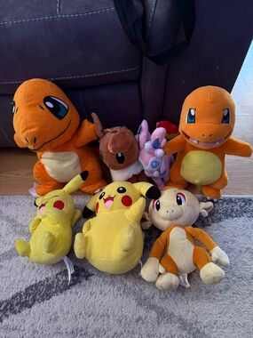 Pokemon Plush Bundle - Orange & Yellow Charizards, Pikachu, Eevee and Friends